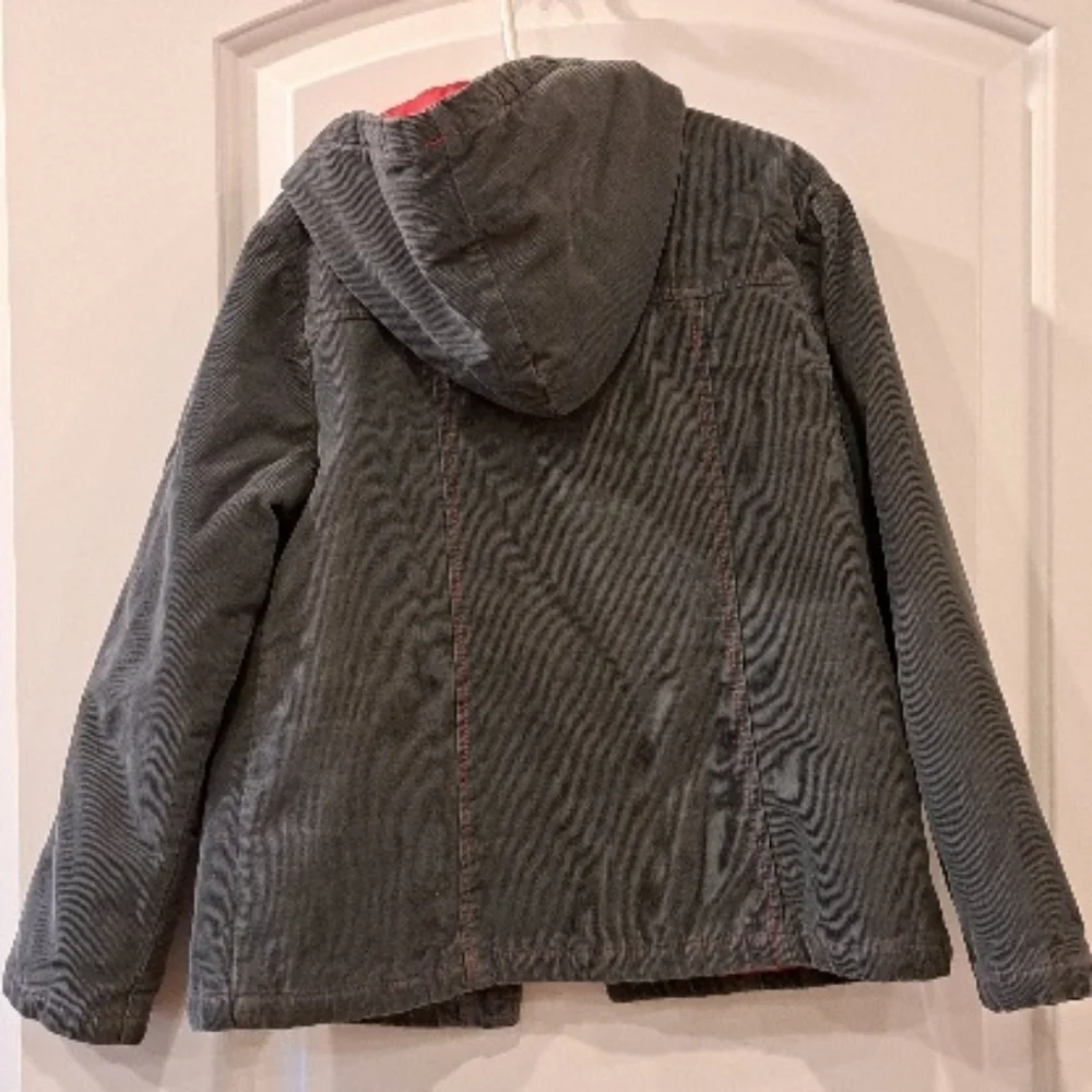 Gymboree  corduroy  girls Hooded Jacket with Heart Accents g size M (7-8)